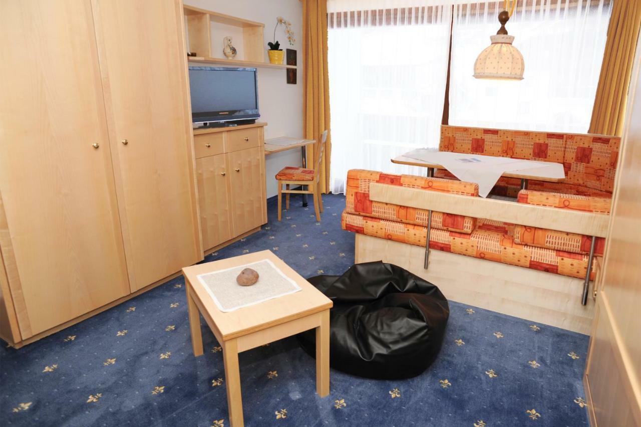 ガルゲレンHaus Gariellaアパートメント エクステリア 写真